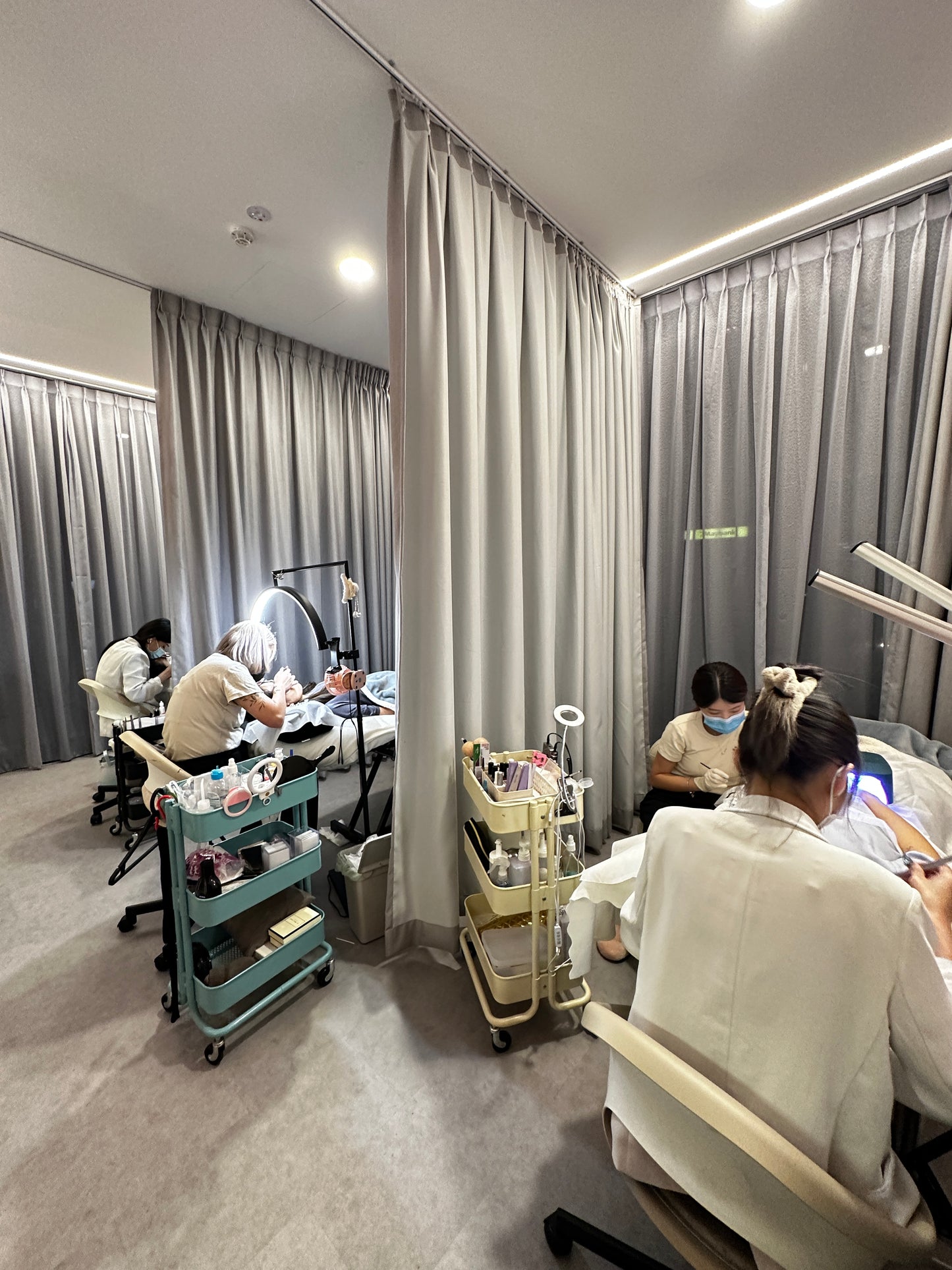 Intensive beginner lash training